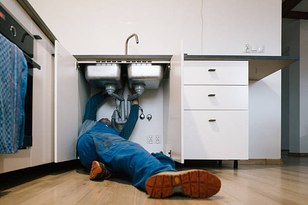 Professional Plumbing technician working in Unionville, VA
